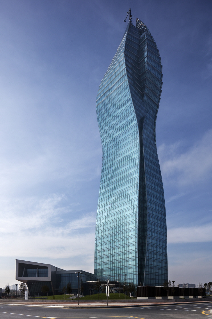 7TH Baku International Architecture Award 2025_2nd place_SOCAR Tower  image