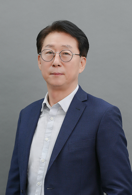 RYOU Young Neung photo